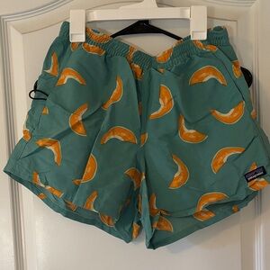 Patagonia women’s Baggies— cantalope slices